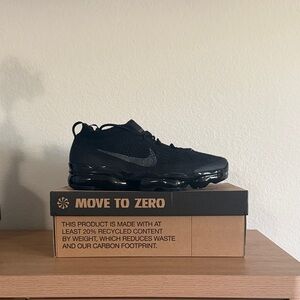 Nike Black Air Vapormax 2023 Flyknit Size 11
